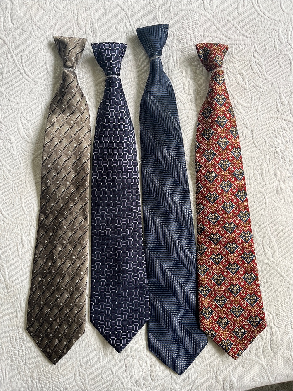 Four-Piece Men's Tie Set - Navy, Blue, Gray & Red